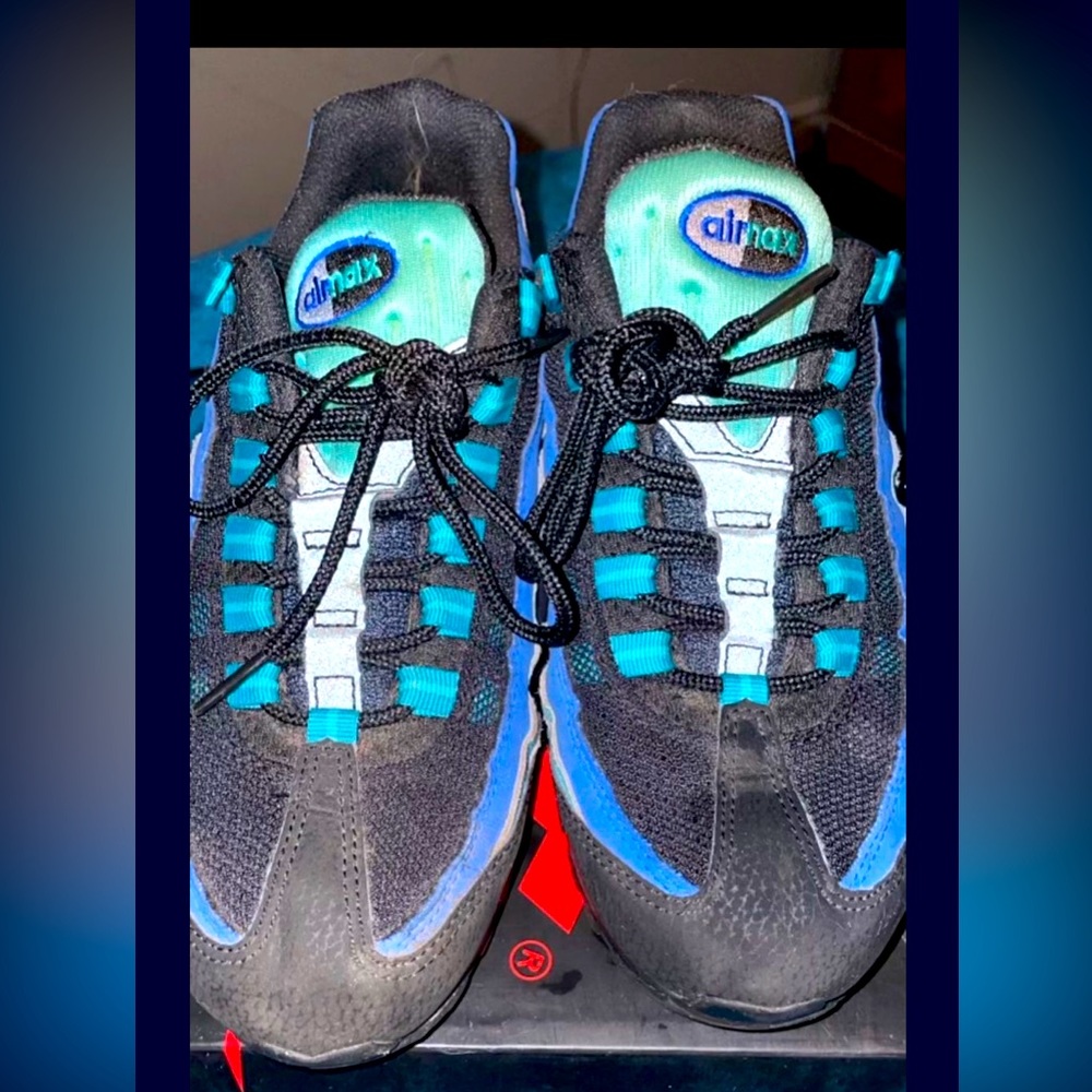 Nike shoes